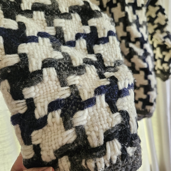 100% wool sweater - Picture 2 of 5